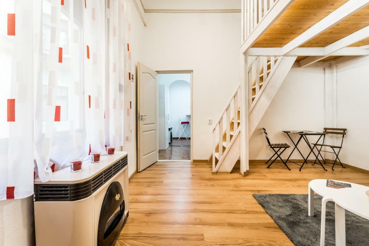Bpr Cozy Rosie Apartment Budapest Eksteriør bilde
